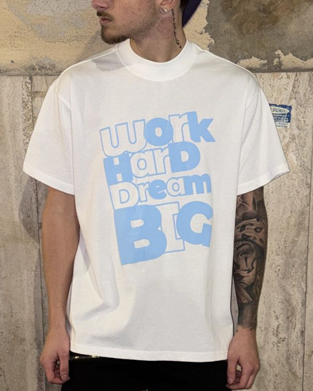 T-Shirt “Work Hard Dream Big” – Urban Message Tee